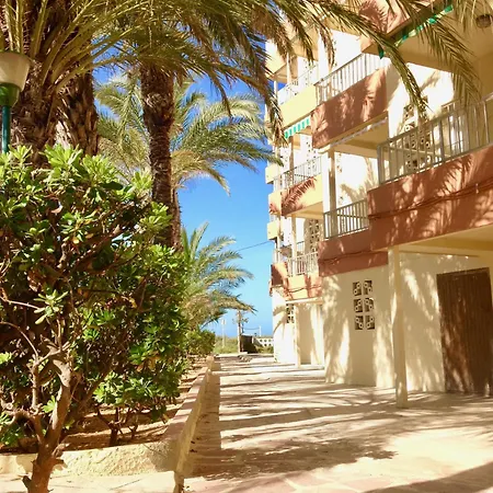 Cosy Directly On The / Few Mins From The Center Апартаменты Дения