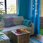Cosy Directly On The / Few Mins From The Center Apartment