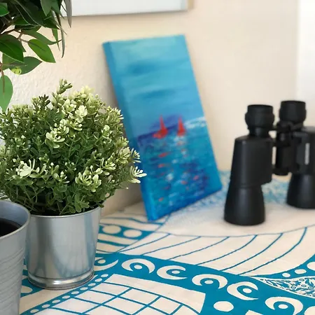 Cosy Directly On The / Few Mins From The Center デニア