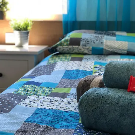 Cosy Directly On The / Few Mins From The Center דירה דניה