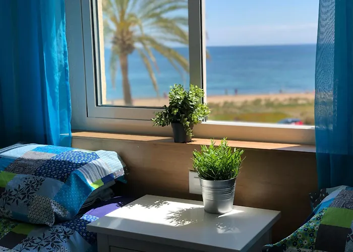 Cosy Directly On The / Few Mins From The Center דירה דניה