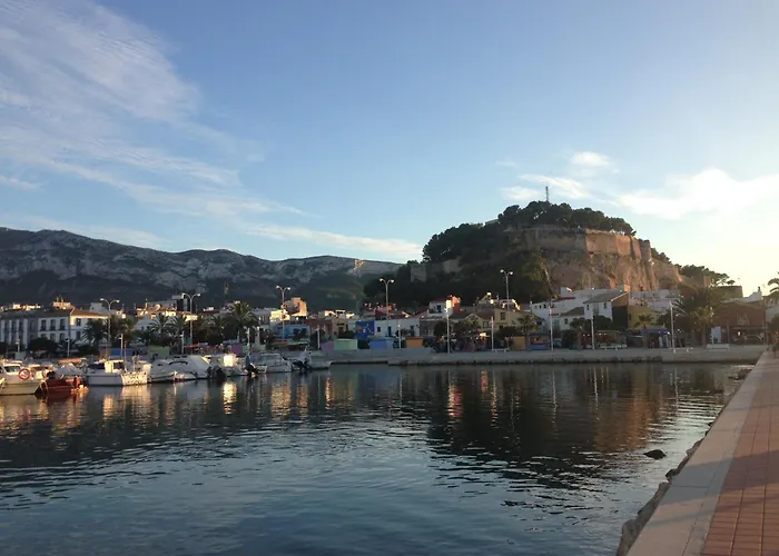 Cosy Directly On The / Few Mins From The Center *